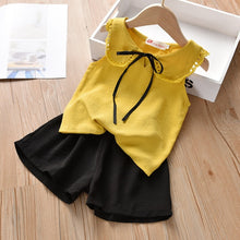 Load image into Gallery viewer, Girl Floral Sleeveless T-shirt+Solid Shorts 2PCS Suit Fashion 3-7T