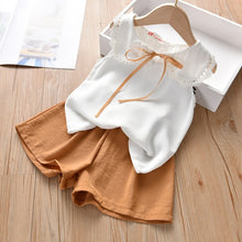 Load image into Gallery viewer, Girl Floral Sleeveless T-shirt+Solid Shorts 2PCS Suit Fashion 3-7T