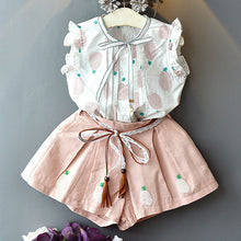 Load image into Gallery viewer, Girls Beautiful Floral Flower Sleeve, O-neck Clothing, Shorts Suit 2Pcs Clothes
