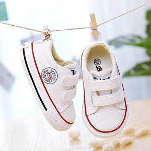 Canvas shoes